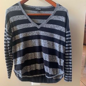 Express women sweater XS